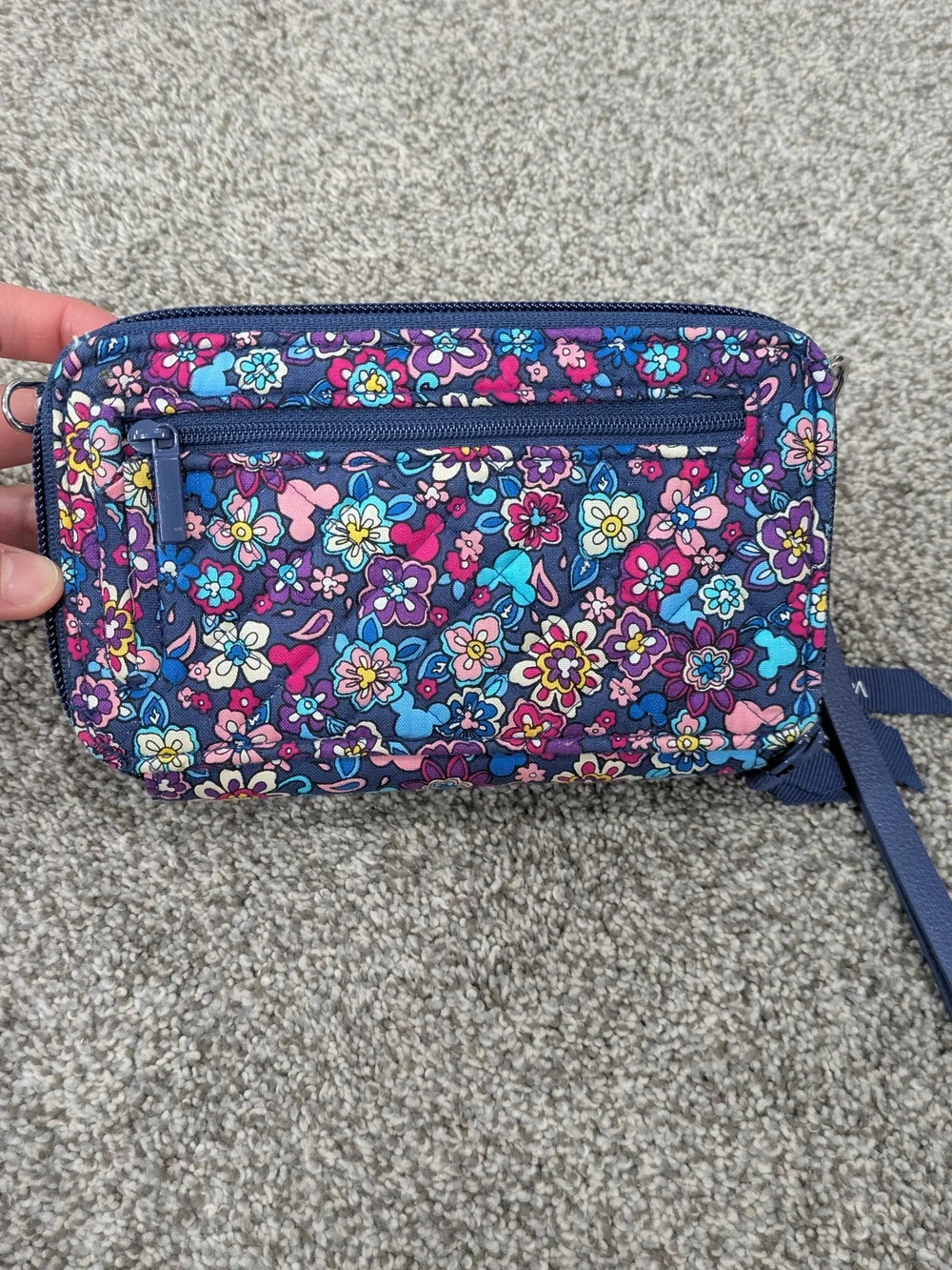 Vera Bradley Disney Mickey Wallet Wristlet Double Zip Phone Pocket - Picture 2 of 16